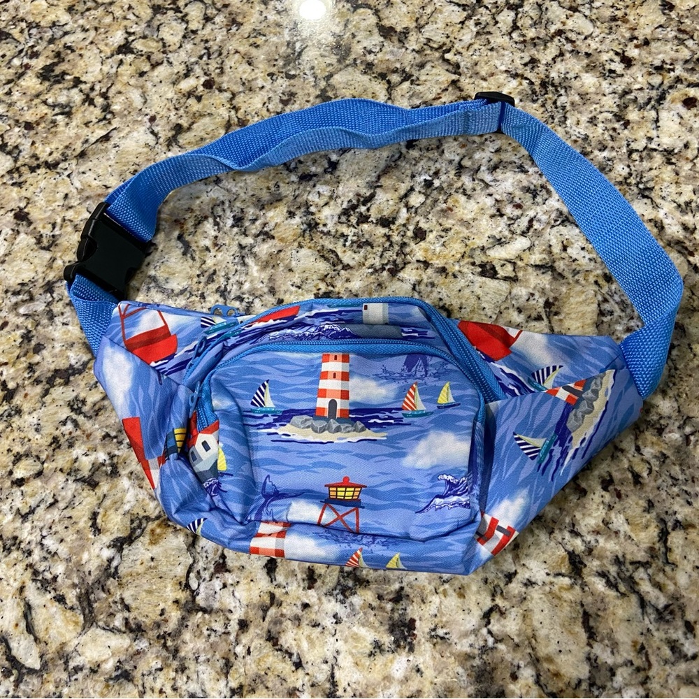 Fanny Pack Lighthouse print travel or everyday waist bag! EUC